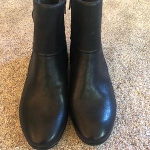 Yuu woman’s ankle boots